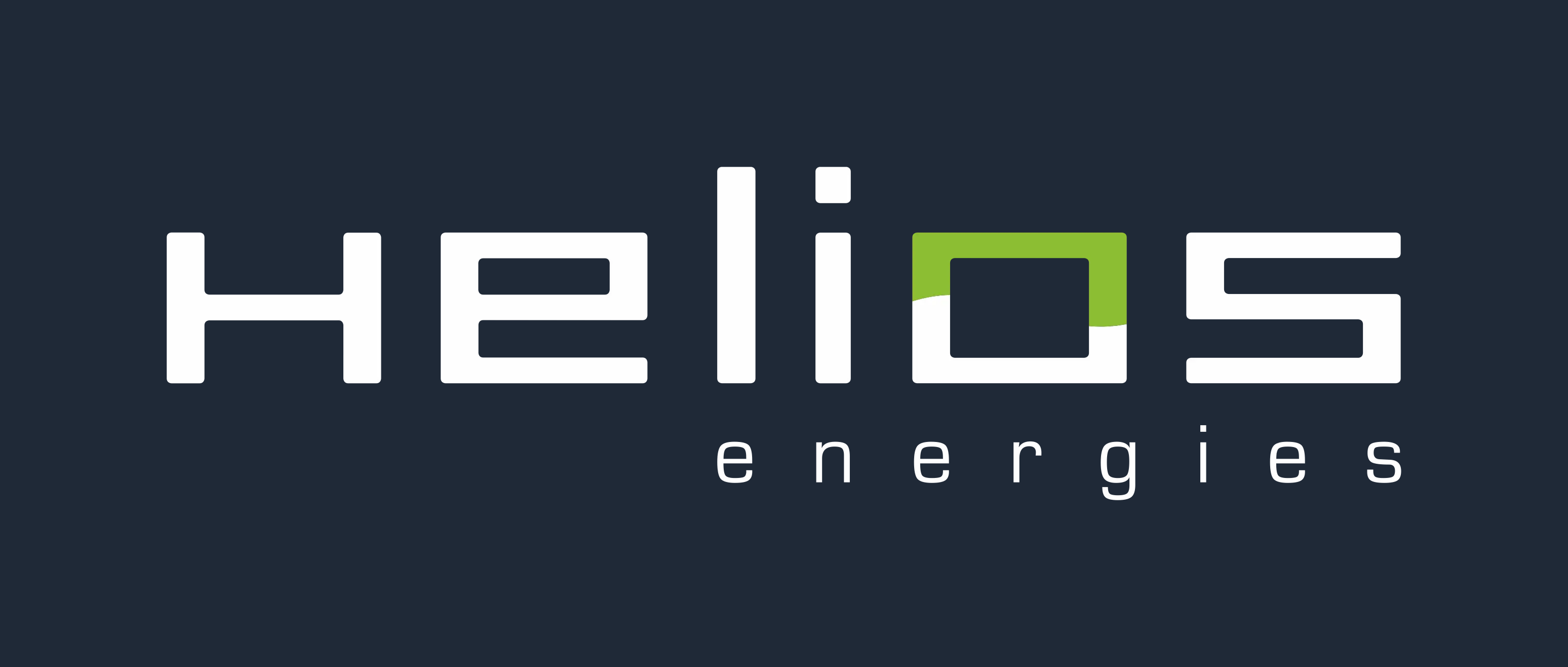 Logo Hélios Energies en lettres blanches avec un élément vert